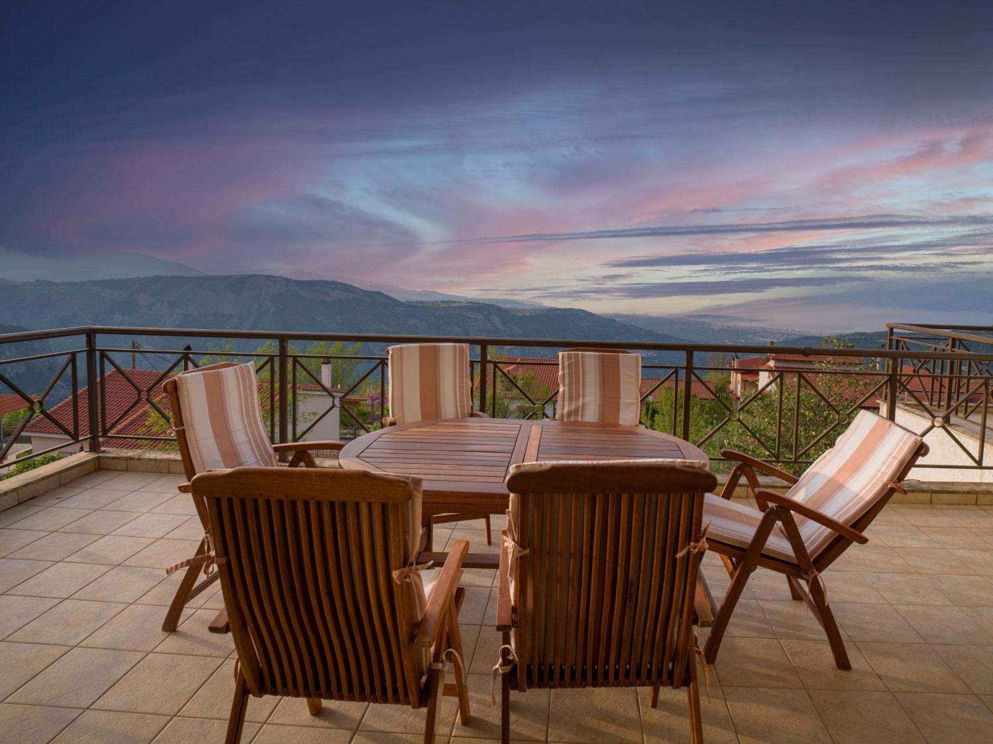 Traditional Luxury Villa Armonia Aigio Exterior foto